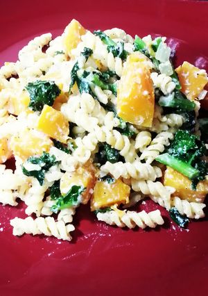 A picture of Butternut squash, kale and ricotta pasta.