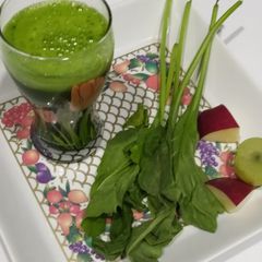 Palak Amla & apple juice A picture of Palak Amla & apple juice.