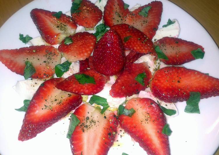 Recipe of Quick sig&#39;s Strawberry Mozzarella Salad