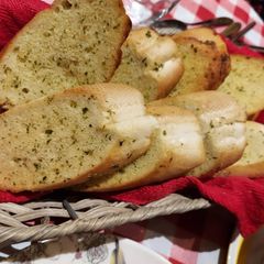 Garlic bread A picture of Garlic bread.