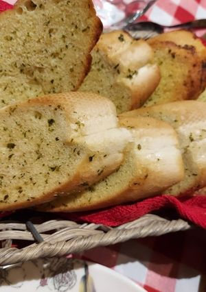 A picture of Garlic bread.