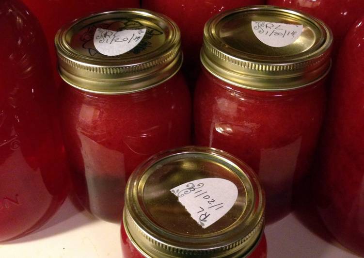 Step-by-Step Guide to Cook Perfect Monkey 74&#39;s Raspberry Lemonade Moonshine