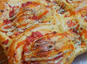 Foto resep Pizza Roll Anak Tangga 😂😂😂
