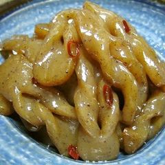 A picture of Mom's Sweet and Spicy Konnyaku Stir-Fry in Sesame Oil.