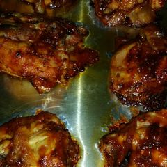 A picture of Baked barbecue chicken thighs.