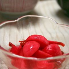 Radishes Pickled in Sweet Vinegar A picture of Radishes Pickled in Sweet Vinegar.