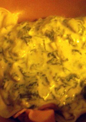 A picture of Crock Pot Spinach & Artichoke Chicken.