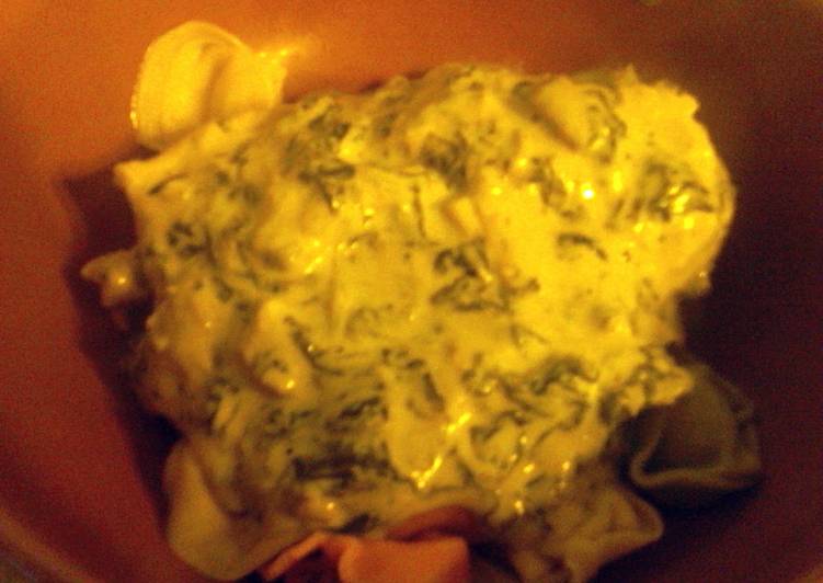 Easiest Way to Make Homemade Crock Pot Spinach &amp; Artichoke Chicken