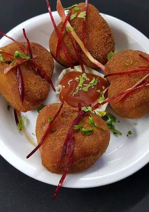 A picture of Leftover aloo poha cutlet.