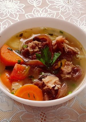 Hình của món Canh đuôi bò kiểu Indonesia.