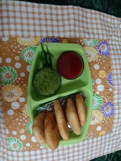 मटर कचौड़ी (matar kachodi recipe in Hindi) रेसिपी मुख्य फोटो