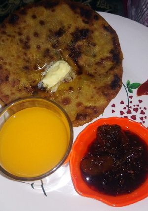 आलू पराठा (Aloo paratha recipe in hindi) रेसिपी मुख्य फोटो