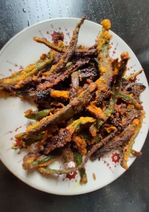 কুরকুরে ভিন্ডি(Kurkure bhindi bhaja recipe in Bengali) রেসিপির প্রধান ছবি