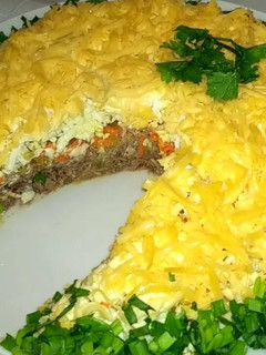 Фото Бесподобно вкусный Салат "Любимому папе" с куриной печенью.