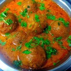 Cabbage Kofta Curry A picture of Cabbage Kofta Curry.