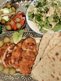 عکسی از دستور شنیسل مرغ با سس قارچ