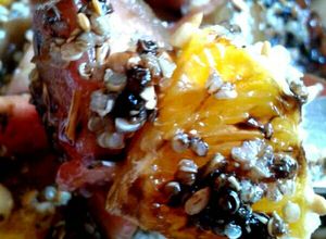 Una foto de Ensalada de tomate, naranja y quinoa