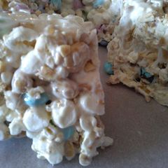 A picture of M & M. - Popcorn Cake.