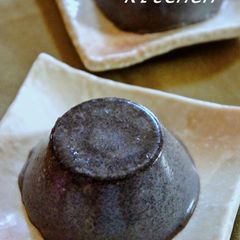 A picture of Rich and Smooth Black Sesame Pudding.