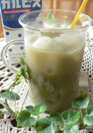 A picture of Matcha Calpico.