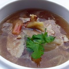 A picture of Ginger And Onion Pork Soup /Broth /Stock.