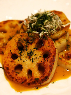 A picture of An Easy and Quick Dish! Crispy Lotus Root Steak.