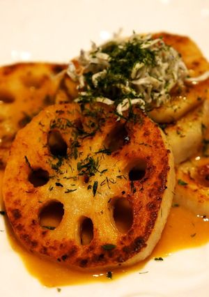 A picture of An Easy and Quick Dish! Crispy Lotus Root Steak.