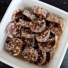 Khajoor sweet recipe A picture of Khajoor sweet recipe.