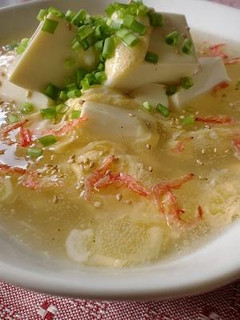 A picture of Tofu With Thick, Silky, Fluffy Egg and An Sauce.