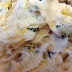 A picture of Lemony-Mint Mashed Potatoes.