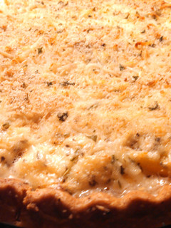 A picture of Tomato basil pie.