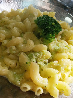 Una foto de Pasta con salsa de brócoli express