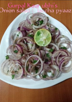 A picture of Onion salad (' laccha pyaaz').