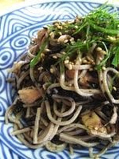 A picture of Light and Refreshing Hijiki Seaweed and Tuna Soba Noodle Salad.