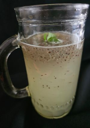 A picture of Chia lemon energy drink (5 minutes).