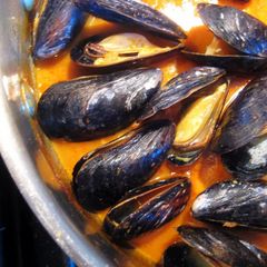 A picture of Thai Curry Mussels.