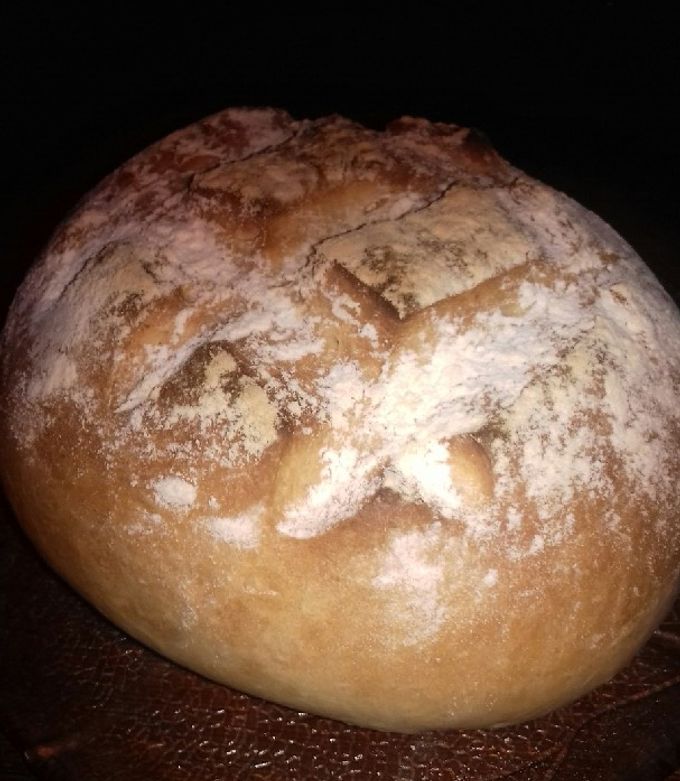 Una foto de Pan casero tipo campo ideal para comer con manteca
