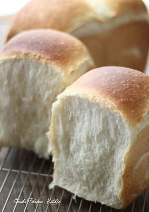 A picture of Homemade Yeast Milk Bread.