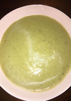 Une photo de Velouté poireaux pommes de terre 🍵