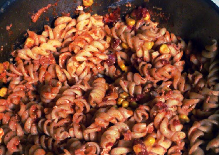 Simple Way to Make Quick Chicken,tomato,feta,corn pasta