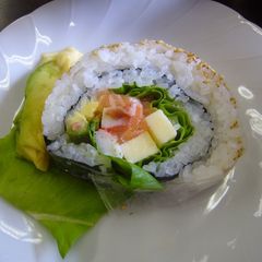 A picture of Japanese-Style California Roll.