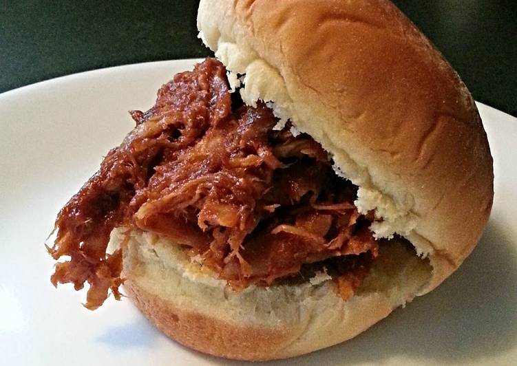 Simple Way to Prepare Ultimate Tinklee&#39;s Easy Shredded BBQ Chicken Sliders