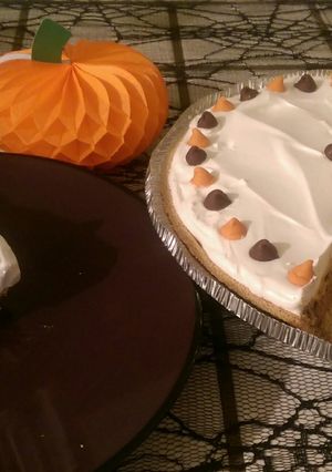 A picture of Chocolate Pumpkin Pudding Pie.