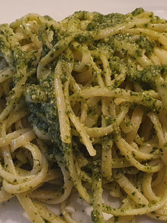 Una foto de Linguine al Pesto