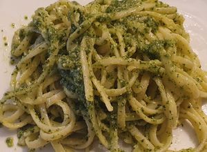 Una foto de Linguine al Pesto