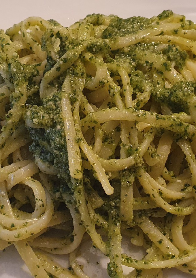 Una foto de Linguine al Pesto