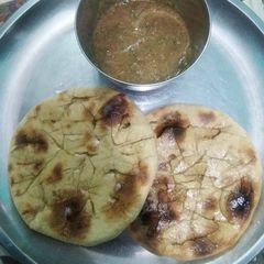 A picture of Tandoori kachori/ litti choka.
