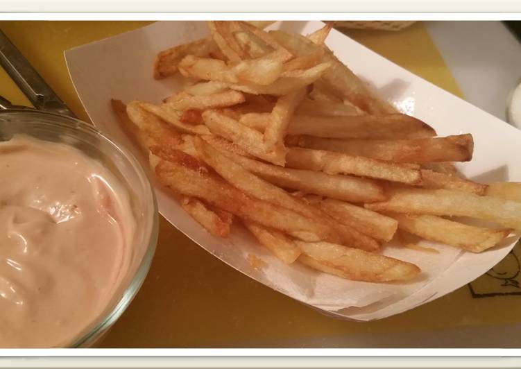 Recipe: Delicious FRENCH FRIES and Sloppy Sauce