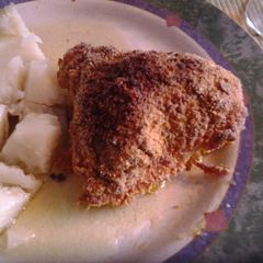 A picture of Mom's World Famous Parmesan Chicken.