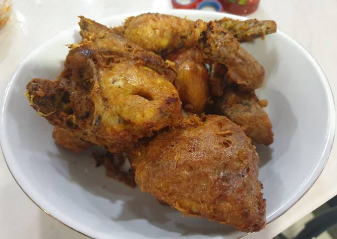 11. Ayam Goreng Telur